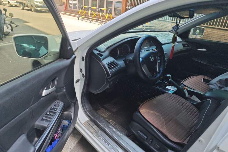 Used Honda Accord 2013 2.0L SE Driver Seat
