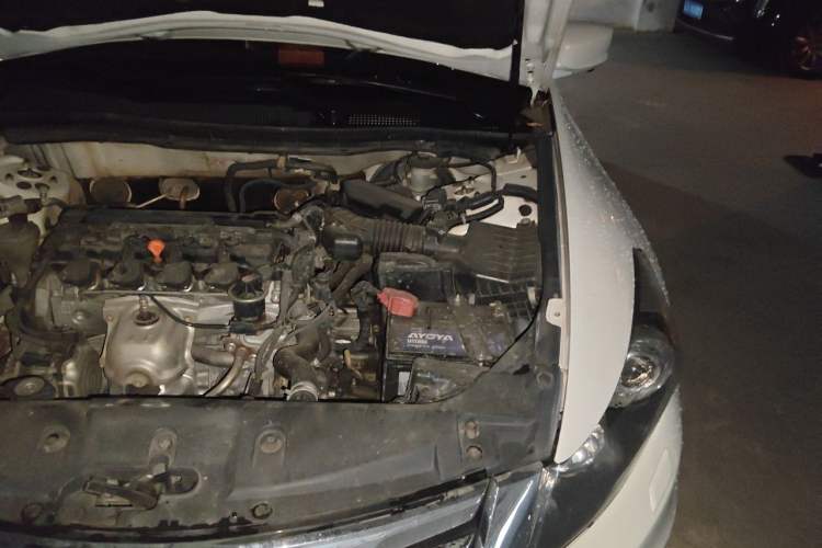 Used Honda Accord 2013 2.0L SE Engine Bay Left