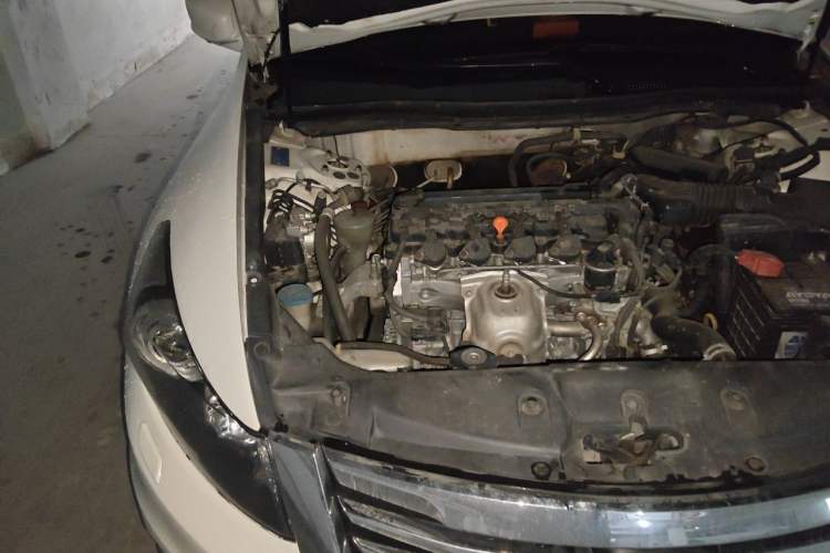 Used Honda Accord 2013 2.0L SE Engine Bay Right