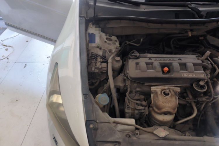 Used Honda Accord 2013 2.0L SE Engine Bay Right