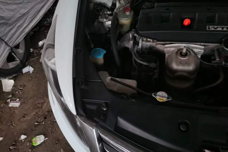 Used Honda Accord 2013 2.0L SE Engine Bay Right