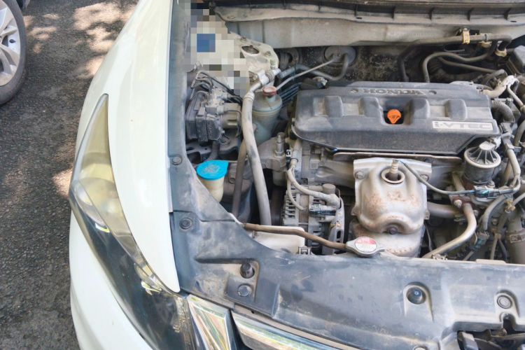 Used Honda Accord 2013 2.0L LX Engine Bay Right