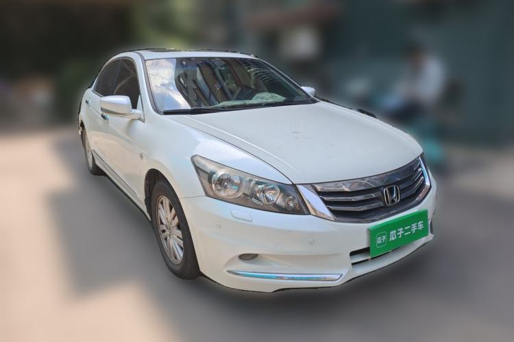 Used Honda Accord 2013 2.0L SE Front Right 45 Deg