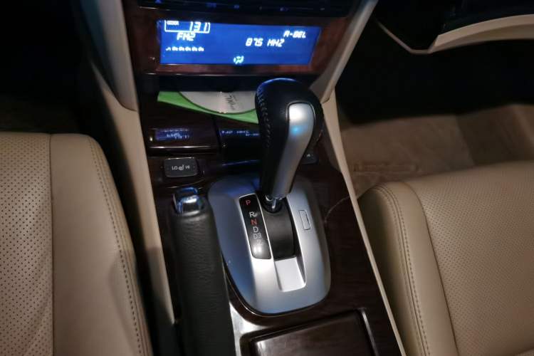 Used Honda Accord 2013 2.0L SE Gear Lever