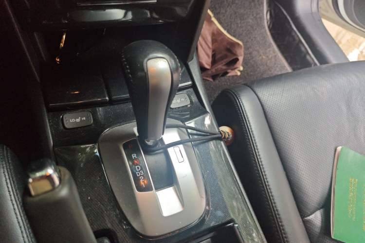 Used Honda Accord 2013 2.0L SE Gear Lever