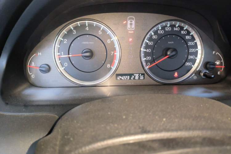 Used Honda Accord 2013 2.0L SE Odometer Close Up