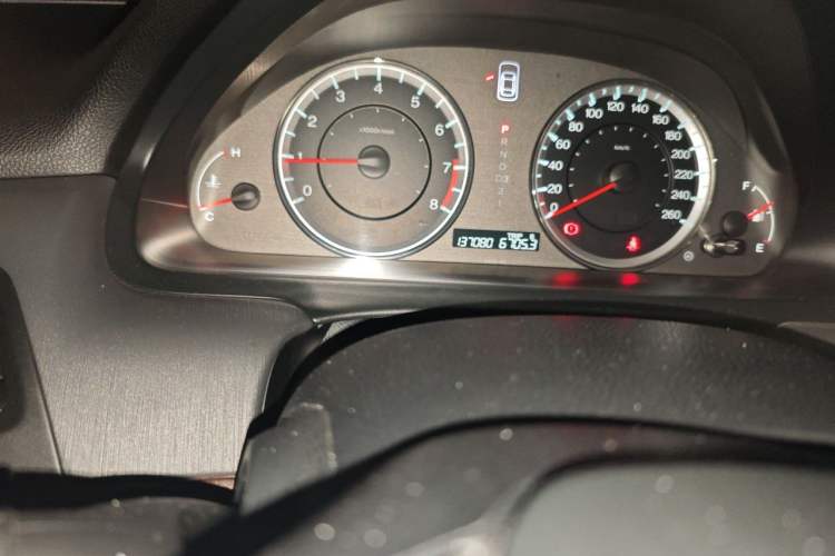 Used Honda Accord 2013 2.0L LX Odometer Close Up