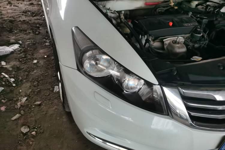 Used Honda Accord 2013 2.0L SE Right Front Headlight