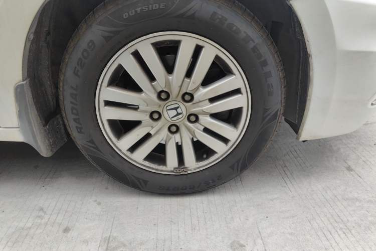 Used Honda Accord 2013 2.0L SE Right Front Wheel Hub
