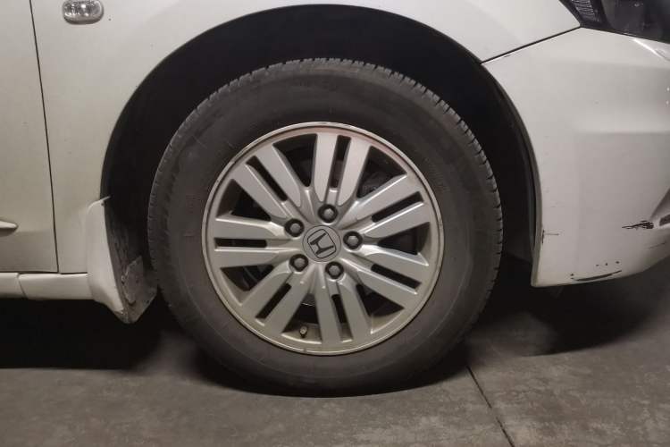 Used Honda Accord 2013 2.0L SE Right Front Wheel Hub