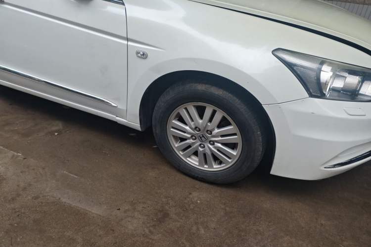 Used Honda Accord 2013 2.0L SE Right Front Wheel Hub