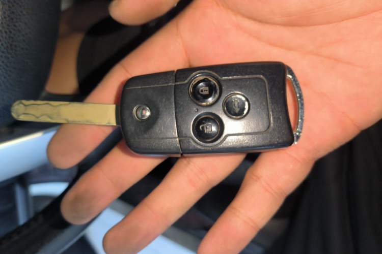 Used Honda Accord 2013 2.0L SE Vehicle Key