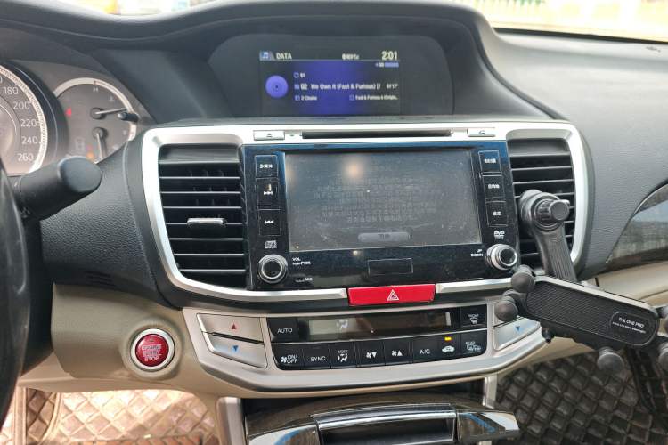 Used Honda Accord 2014 2.4L EX Luxury Edition Audio And AC Panel
