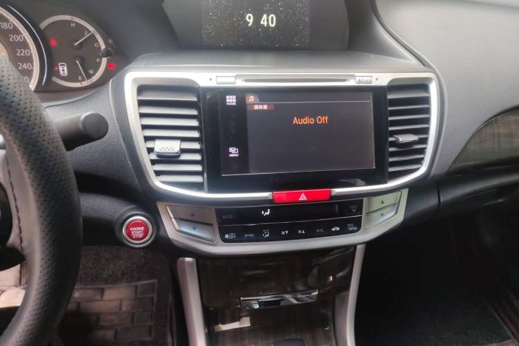 Used Honda Accord 2014 2.4L EX Luxury Edition Audio And AC Panel