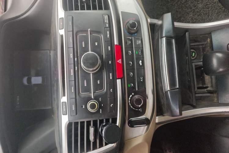 Used Honda Accord 2014 2.0L LX Comfort Edition Audio And AC Panel