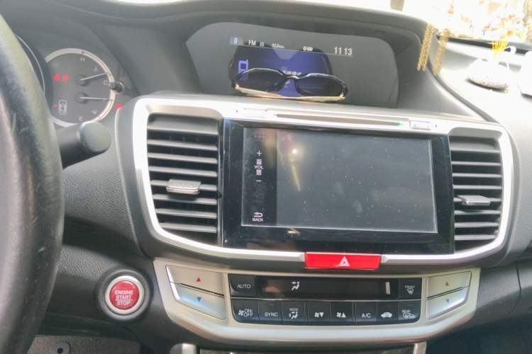 Used Honda Accord 2014 2.4L EX Luxury Edition Audio And AC Panel