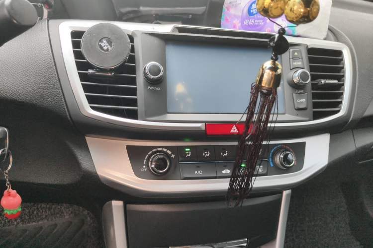 Used Honda Accord 2014 2.0L LX Comfort Edition Audio And AC Panel