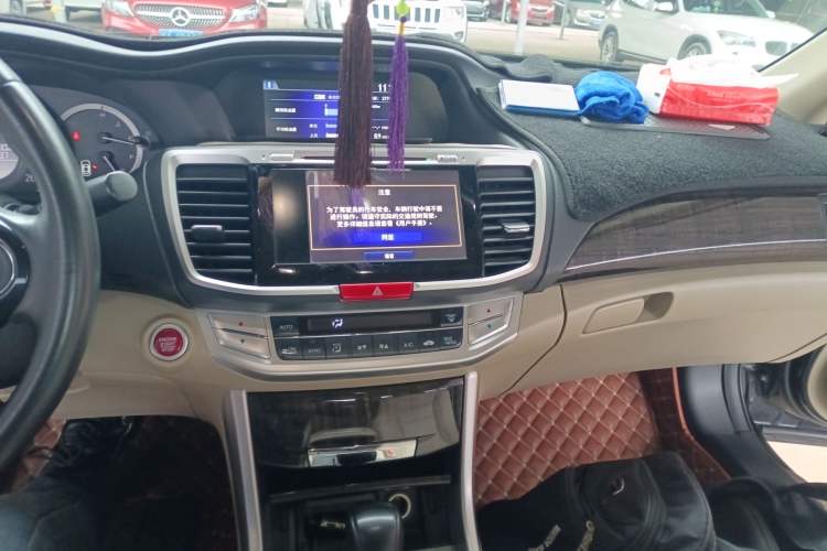 Used Honda Accord 2014 2.4L EX Luxury Edition Audio And AC Panel