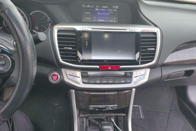 Used Honda Accord 2014 2.4L EX Luxury Edition Audio And AC Panel