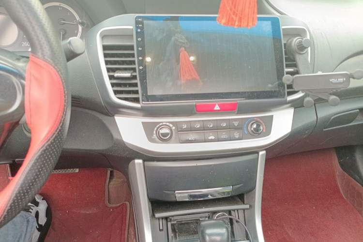 Used Honda Accord 2014 2.0L LX Comfort Edition Audio And AC Panel