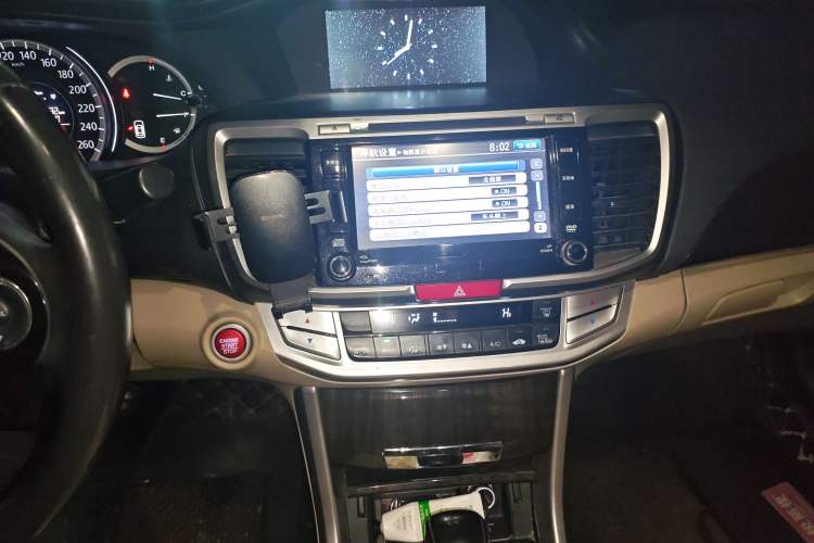 Used Honda Accord 2014 2.4L EXN Luxury Navigation Edition Audio And AC Panel