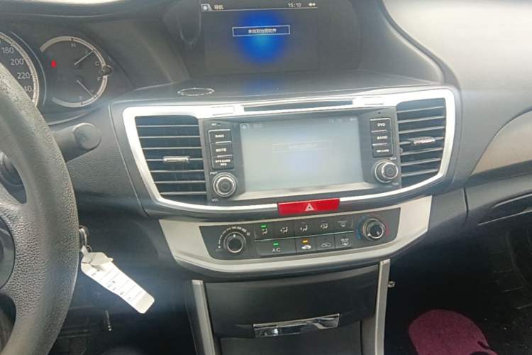 Used Honda Accord 2014 2.0L LX Comfort Edition Audio And AC Panel