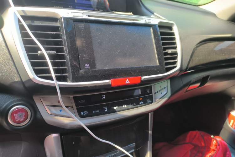 Used Honda Accord 2014 2.4L EX Luxury Edition Audio And AC Panel
