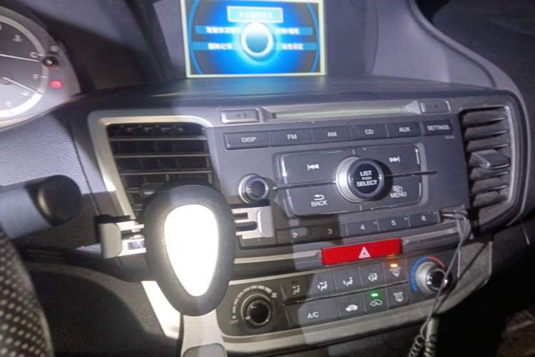 Used Honda Accord 2014 2.0L LX Comfort Edition Audio And AC Panel