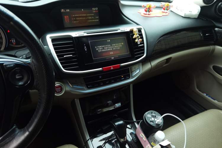 Used Honda Accord 2014 2.4L EX Luxury Edition Audio And AC Panel