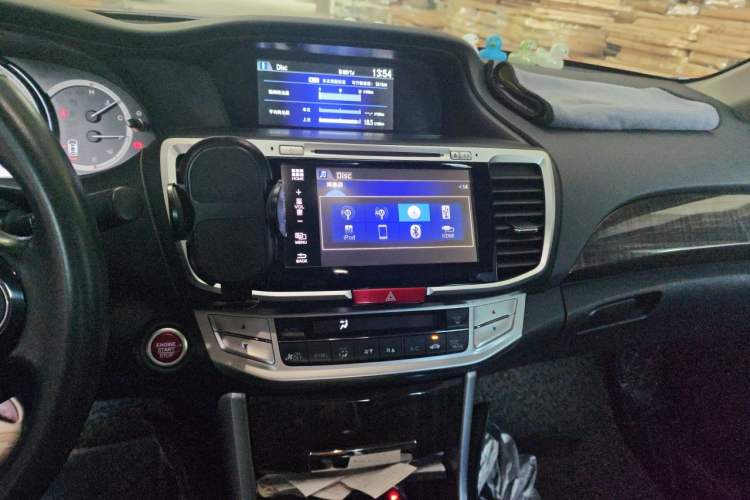 Used Honda Accord 2014 2.4L EX Luxury Edition Audio And AC Panel