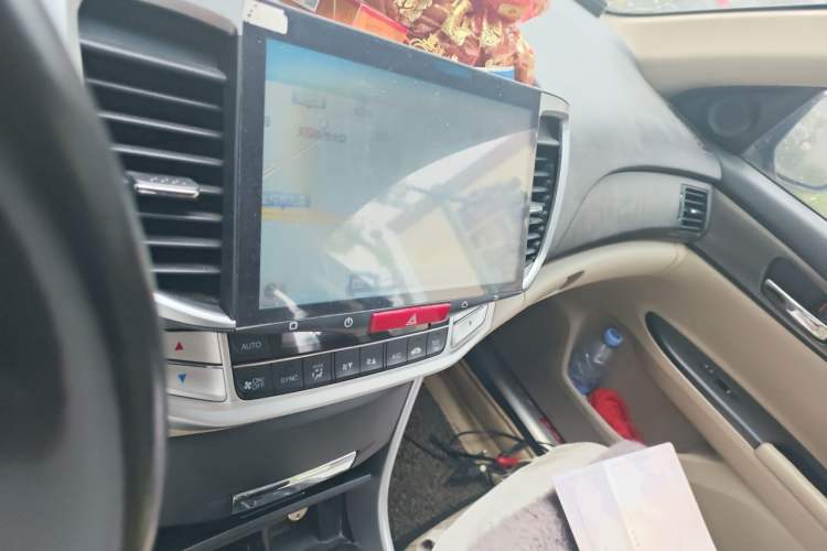 Used Honda Accord 2014 2.0L EX Luxury Edition Audio And AC Panel