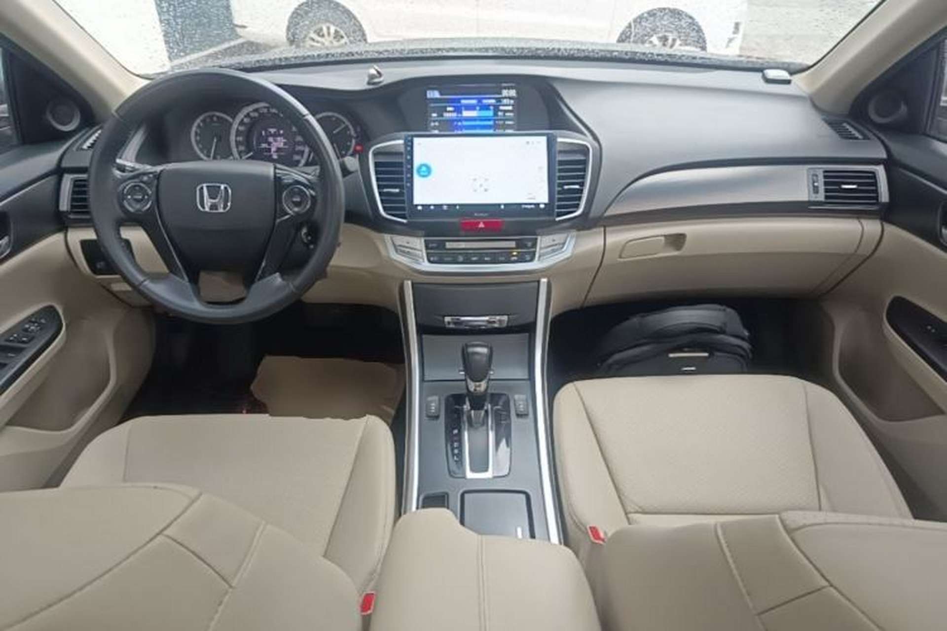 Used Honda Accord 2014 2.0L EX Luxury Edition Center Console