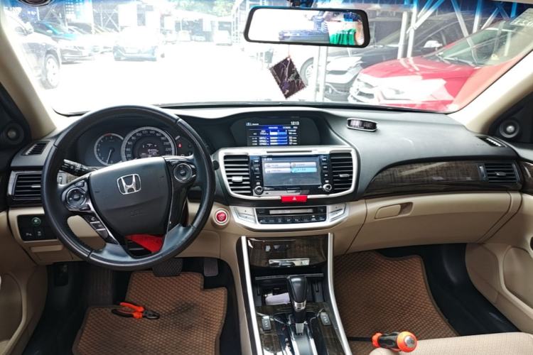 Used Honda Accord 2014 2.4L EXN Luxury Navigation Edition Center Console