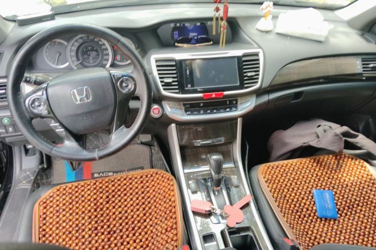 Used Honda Accord 2014 2.4L EX Luxury Edition Center Console
