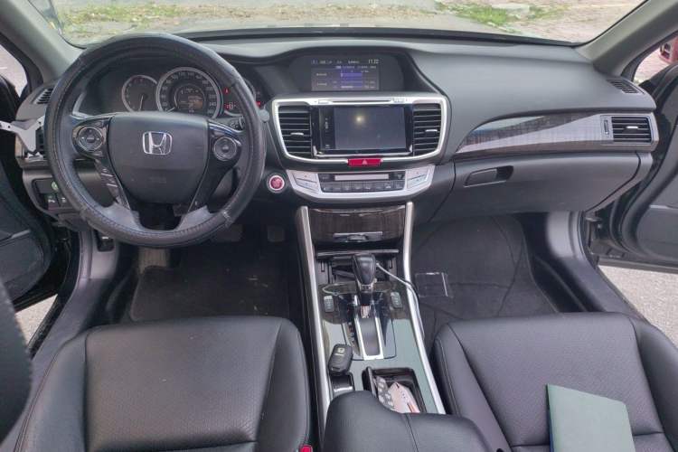 Used Honda Accord 2014 2.4L EX Luxury Edition Center Console