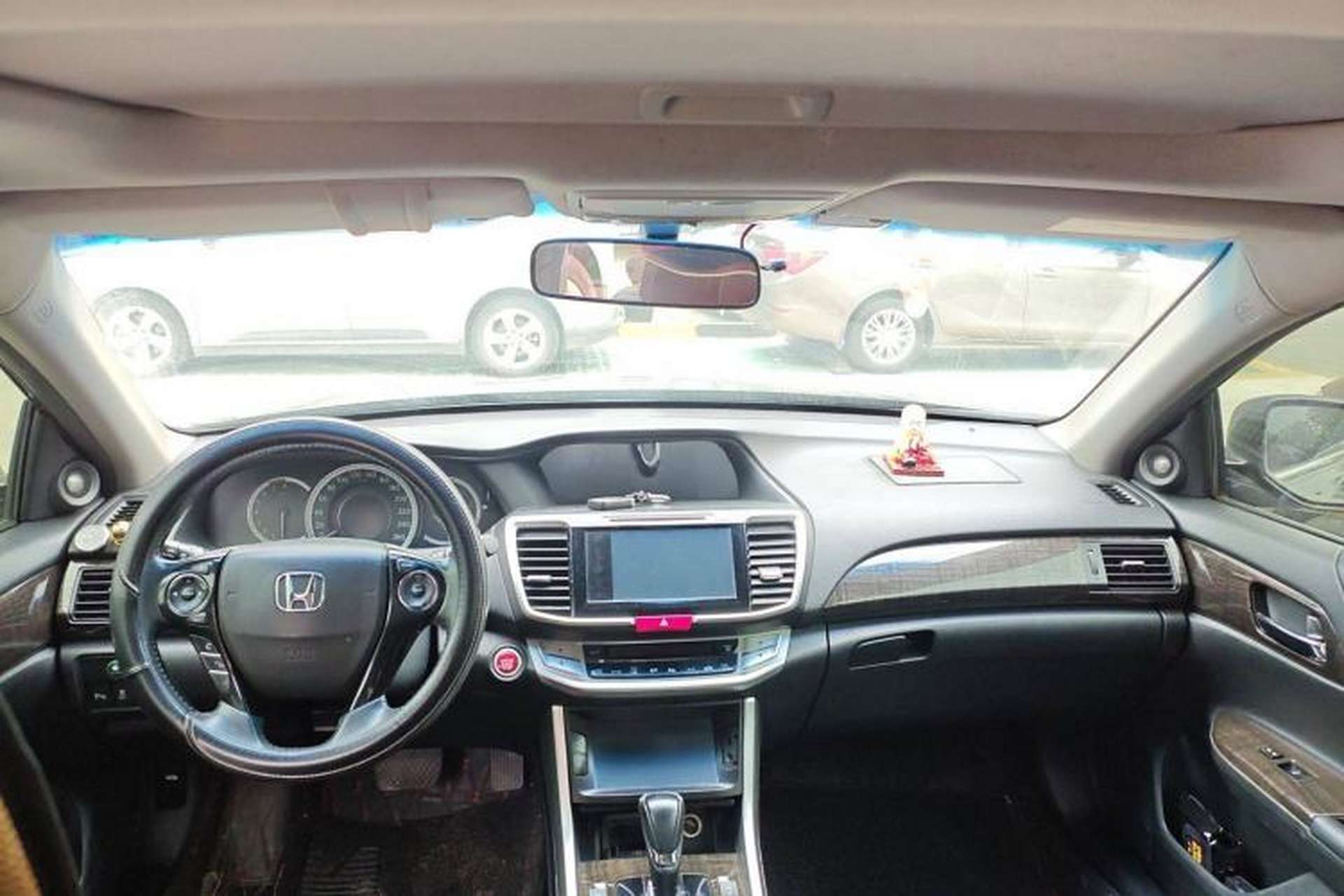 Used Honda Accord 2014 2.4L EX Luxury Edition Center Console