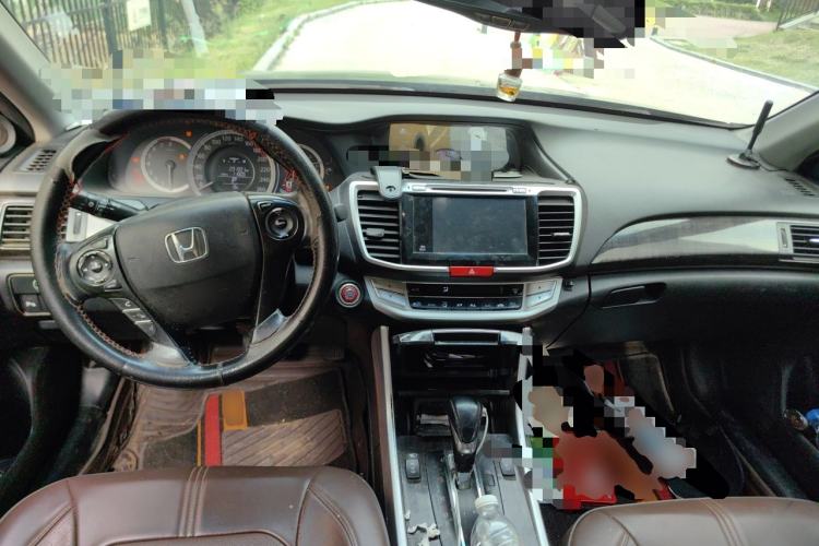 Used Honda Accord 2014 2.4L EX Luxury Edition Center Console