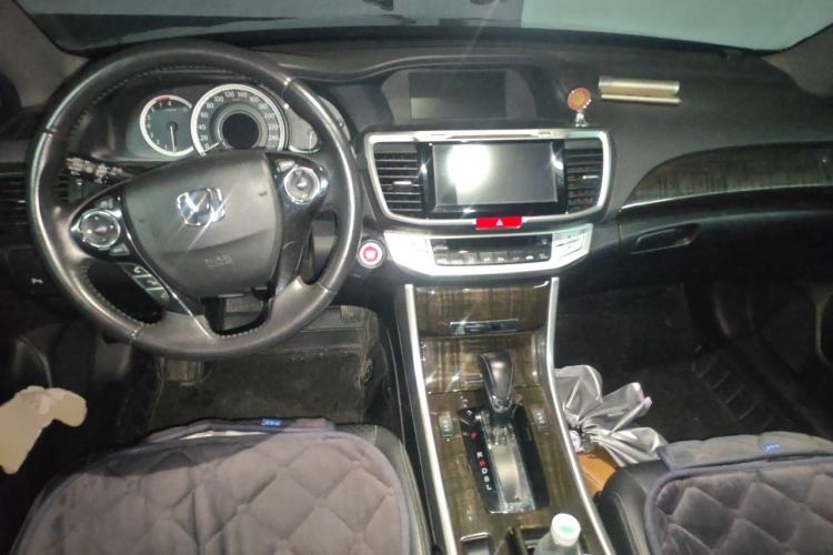 Used Honda Accord 2014 2.4L EX Luxury Edition Center Console