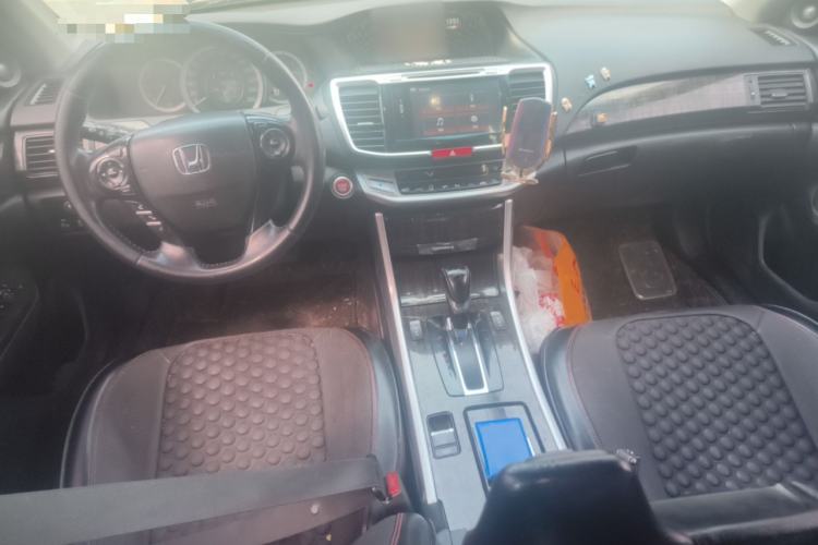 Used Honda Accord 2014 2.4L EX Luxury Edition Center Console