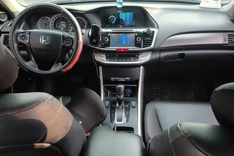 Used Honda Accord 2014 2.0L EX Luxury Edition Center Console