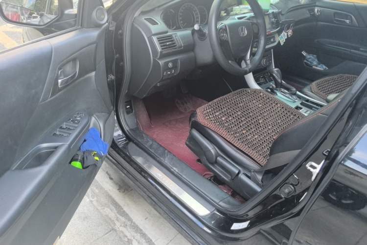 Used Honda Accord 2014 2.0L LX Comfort Edition Driver Seat