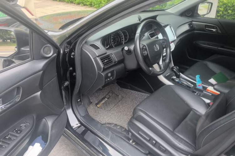 Used Honda Accord 2014 2.0L EX Luxury Edition Driver Seat