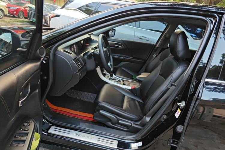 Used Honda Accord 2014 2.0L LX Comfort Edition Driver Seat