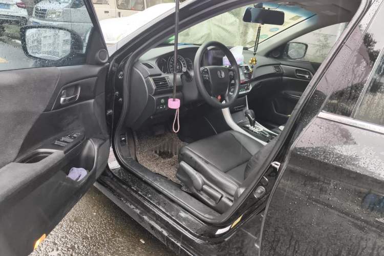 Used Honda Accord 2014 2.0L LX Comfort Edition Driver Seat