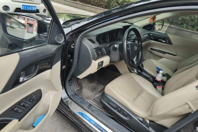 Used Honda Accord 2014 2.0L EX Luxury Edition Driver Seat
