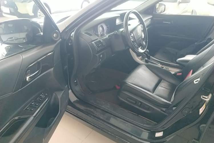 Used Honda Accord 2014 2.4L EX Luxury Edition Driver Seat