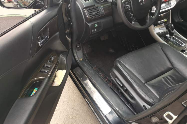 Used Honda Accord 2014 2.4L EX Luxury Edition Driver Seat