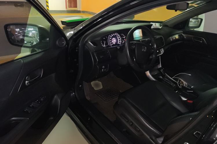 Used Honda Accord 2014 2.0L EX Luxury Edition Driver Seat