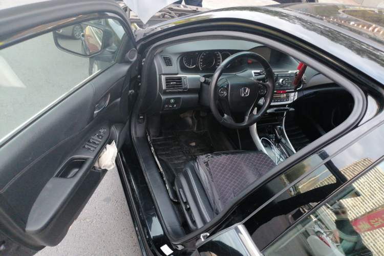 Used Honda Accord 2014 2.0L EX Luxury Edition Driver Seat