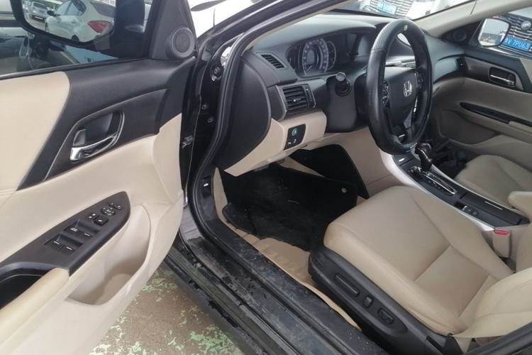Used Honda Accord 2014 2.0L EX Luxury Edition Driver Seat